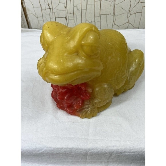 Vintage Red & Yellow Frog Candle by "Out of the Ordinary" Chicago UNIQUE Large - Picture 4 of 8
